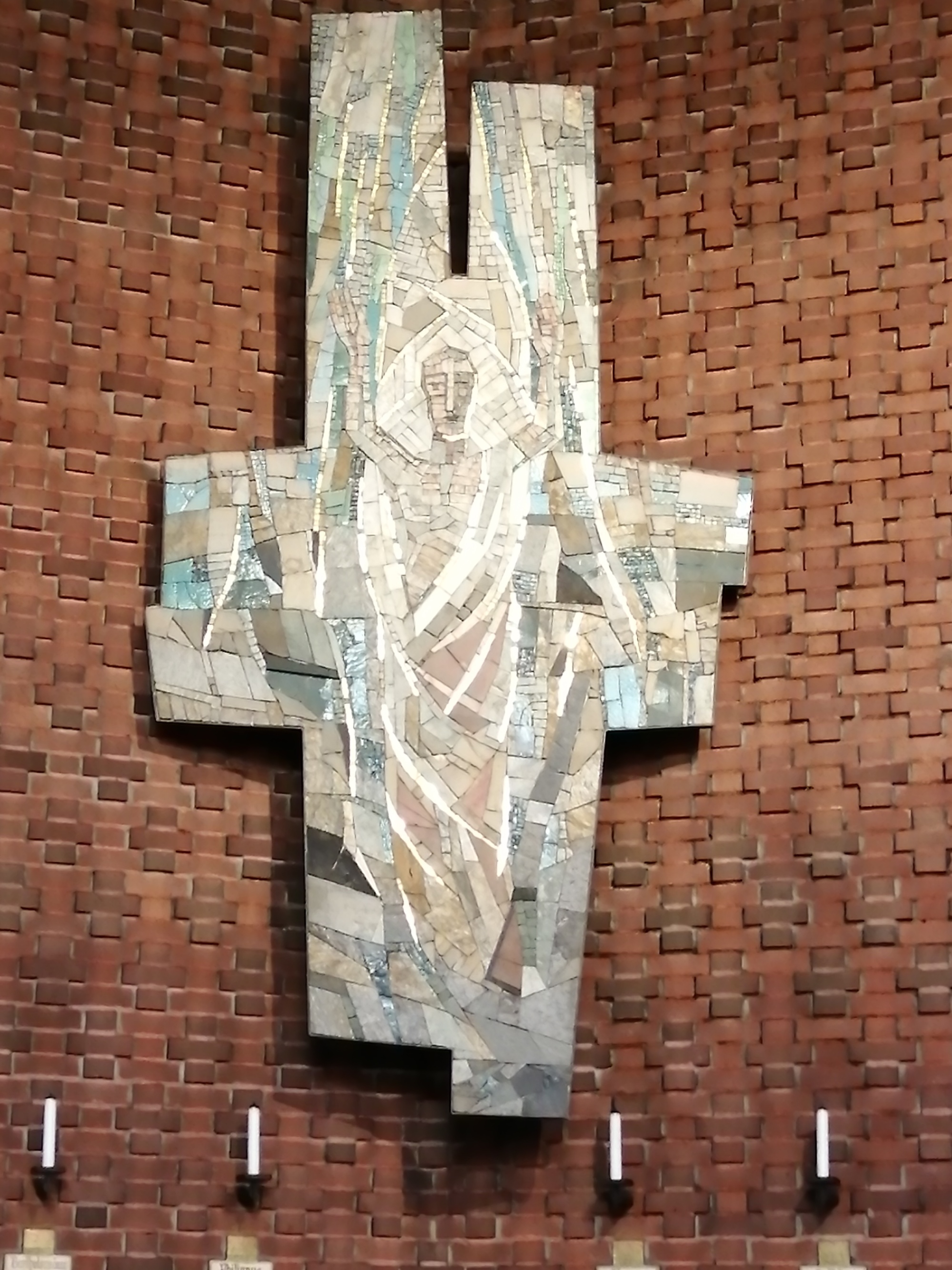 Auferstandenenkreuz