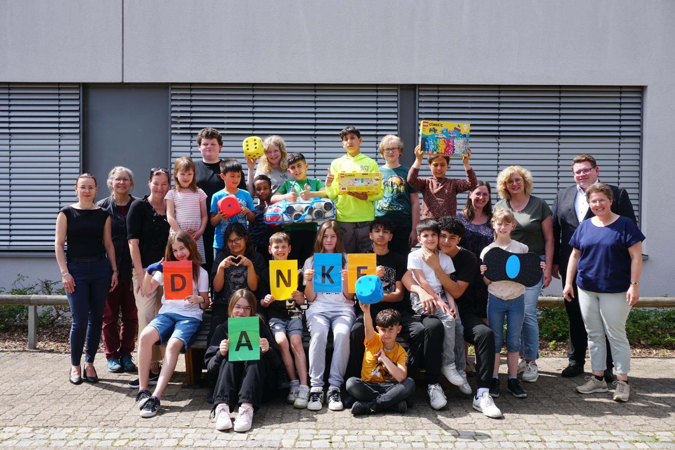 Spende Pfarrgemeinderat an OGS